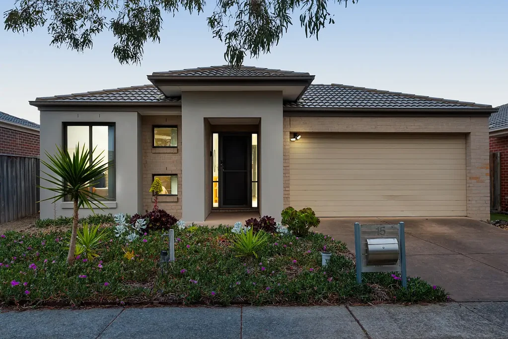 15 Stoneyfell Road, Point Cook, VIC 3030