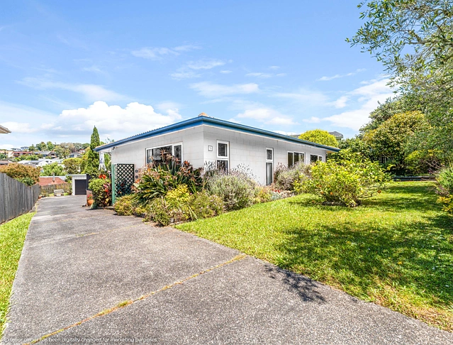71 Stapleford Crescent, Browns Bay, North Shore City