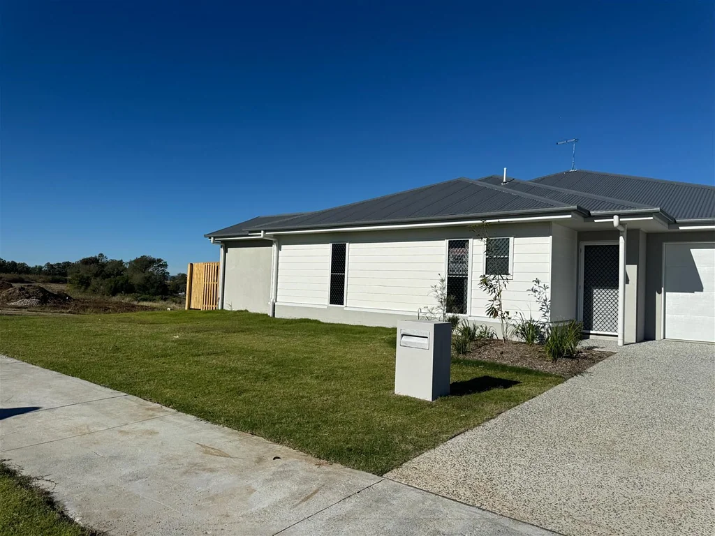 Brand New Fully Furnished Shared Accommodation - 1/2 Hill Rd, Aratula QLD 4309