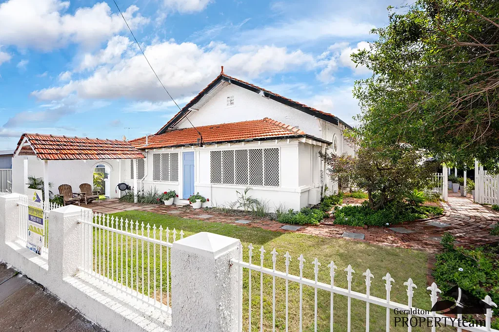 4 Stanley Street, Beachlands, WA 6530