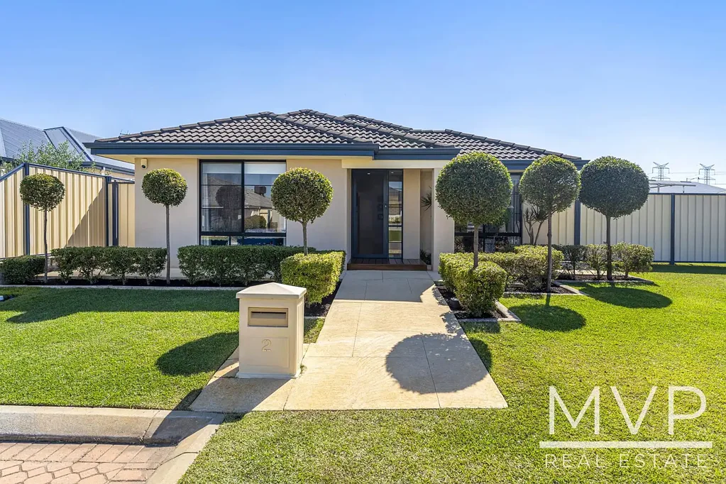 Success 3房  Impeccable Street Appeal & Ready To Move Into!