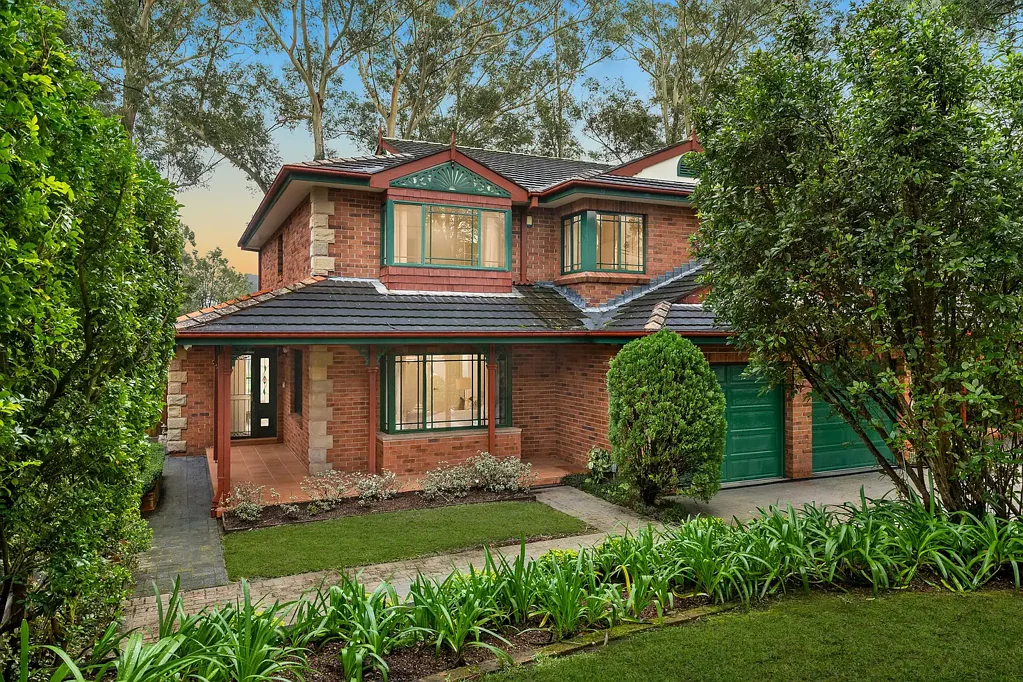 Pymble 4ਬੈੱਡਰੂਮ An exclusive home that will reward, walking distance to rail and top-tier schools