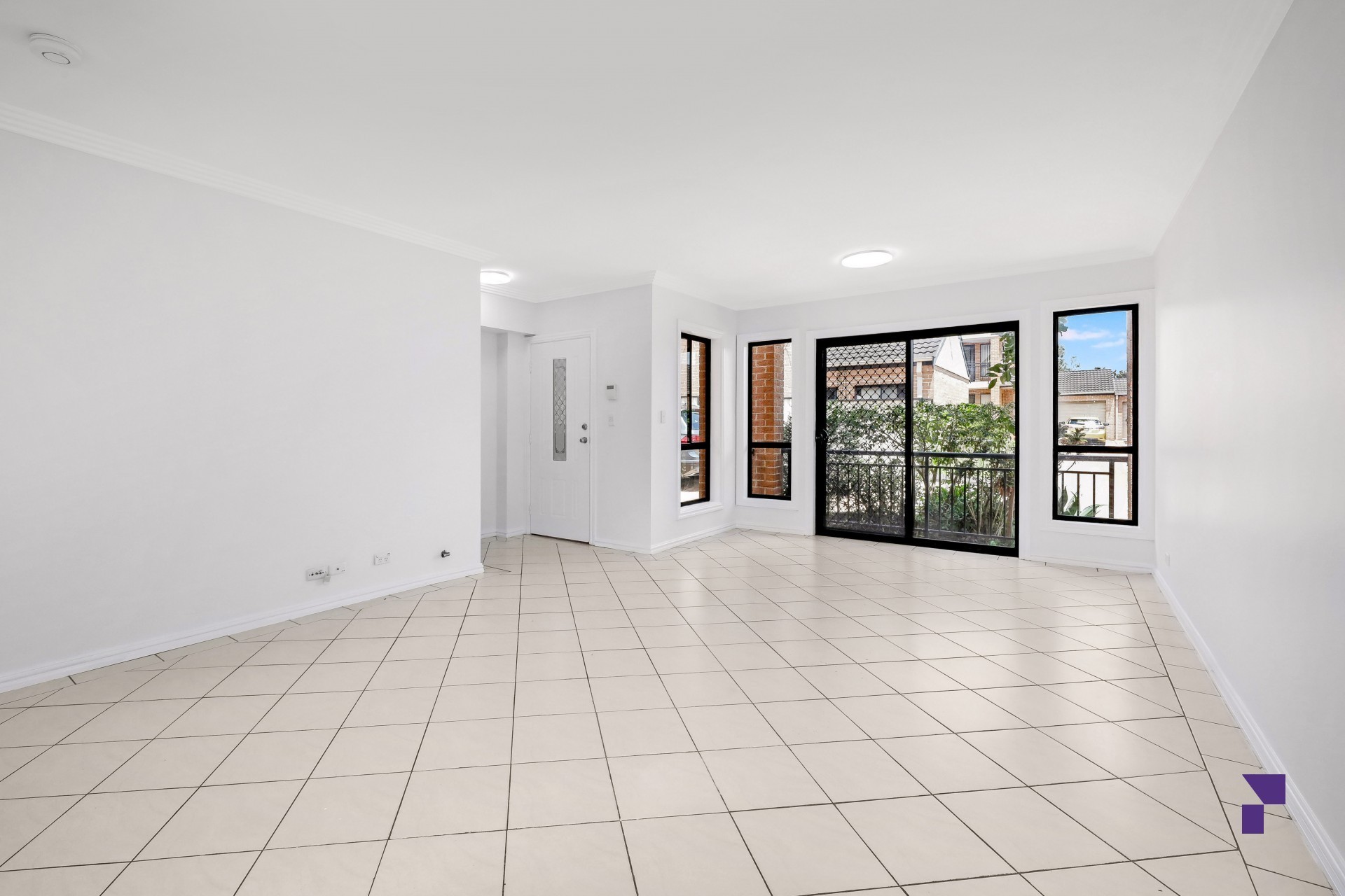 UNIT 9 54 ROOKWOOD RD, YAGOONA NSW 2199, 0 chambres, 0 salles de bain, Townhouse