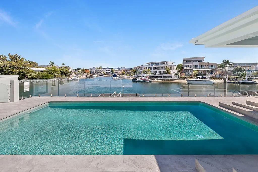 Surfers Paradise 6غرفة نوم The Pinnacle of Waterfront Luxury | A Masterpiece on the Isle of Capri