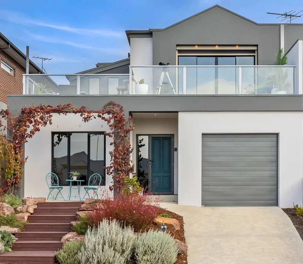 Clifton Springs 2 Bedroom A panoramic view!!