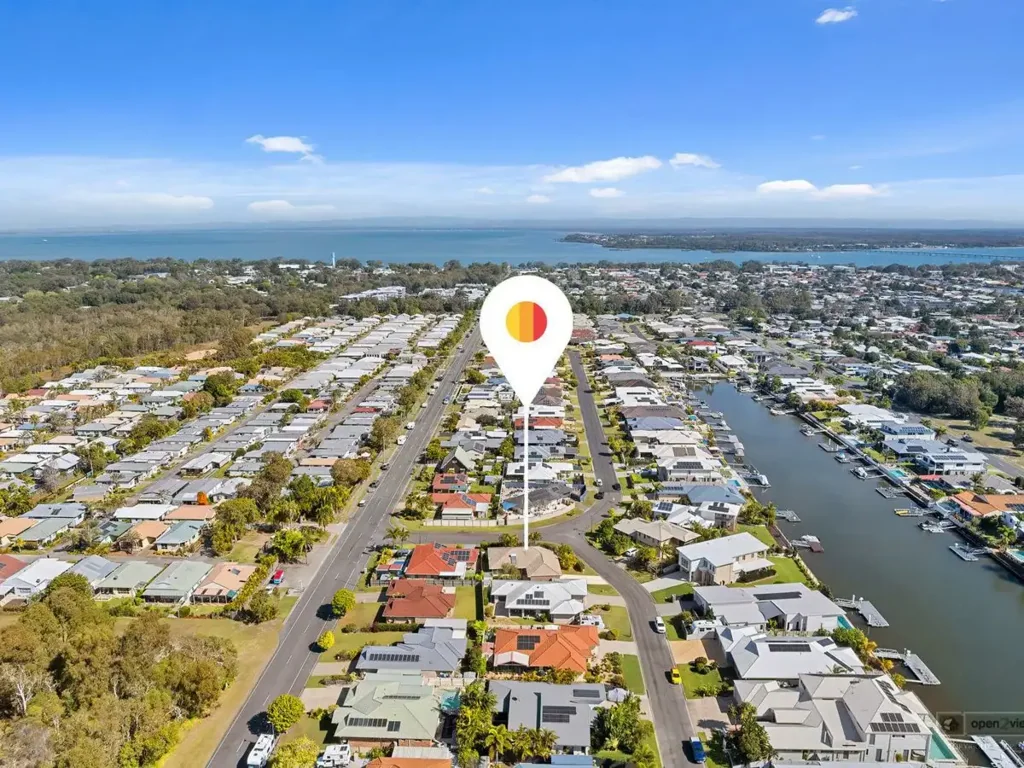 Bongaree 4房 全新粉刷 瓷砖满铺 LED射灯 转角地块 邻近海滩 岛屿生活 Location, Lifestyle and Coastal Charm, Meets Everyday Convenience on the beautiful Bribie Island