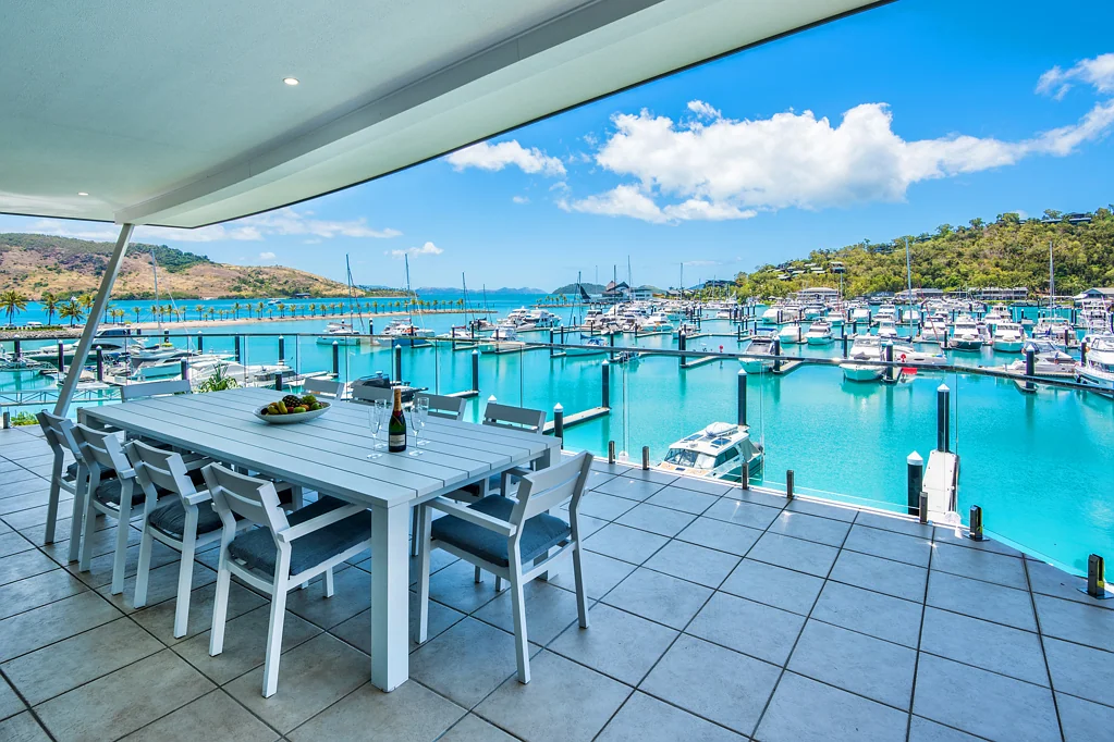 Whitsundays 4 Bedroom Coveted Penthouse Apartment with Private Marina Berth