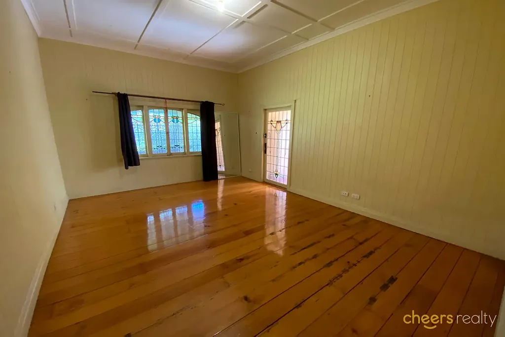 Fully Furnished Room in Convenient Annerley Share House – Break Lease