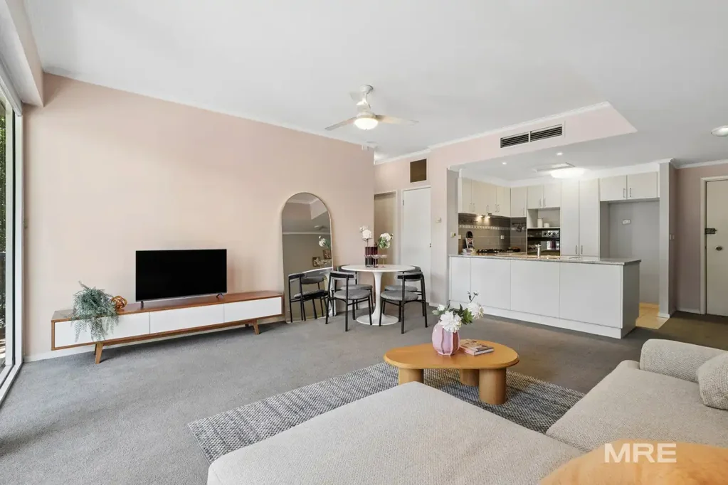 Southbank 1غرفة نوم Spacious Apartment Living in a Low Rise Complex