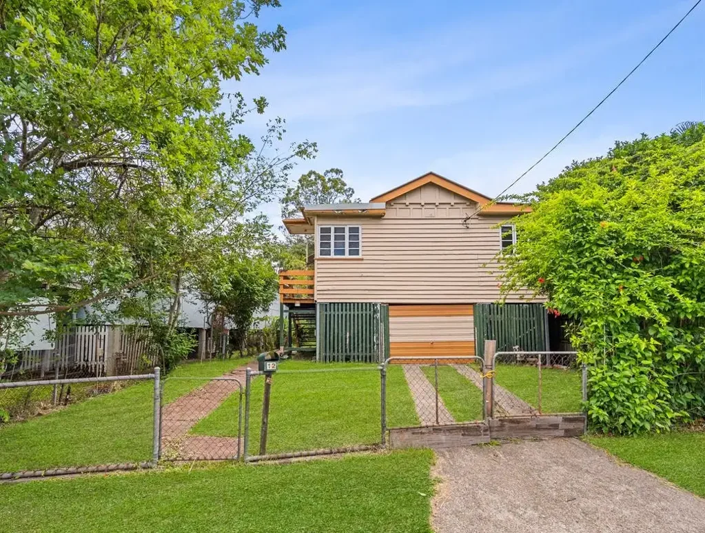 Renovated 3 bedroom in Yeronga!