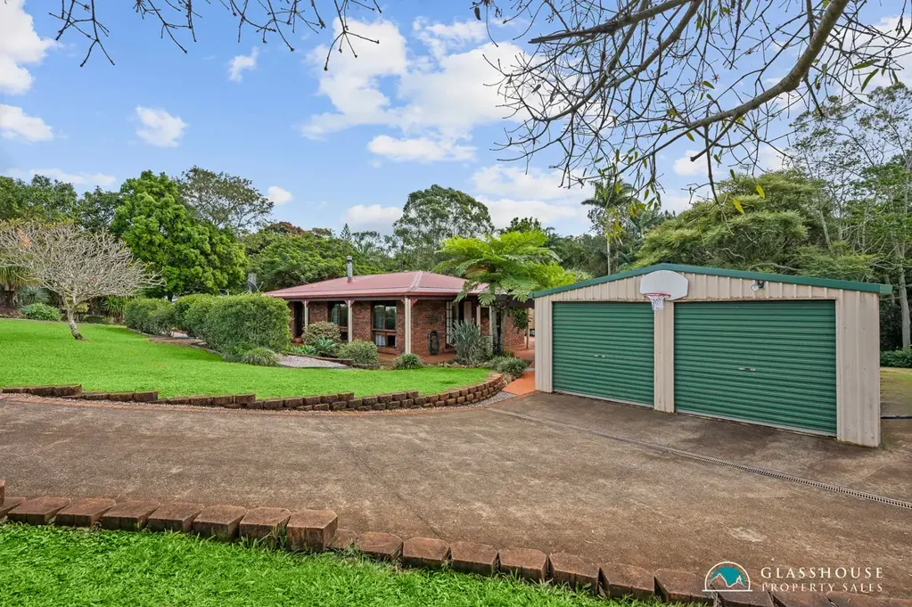 Glass House Mountains 3房  Peace, Privacy & Potential on Nearly an Acre