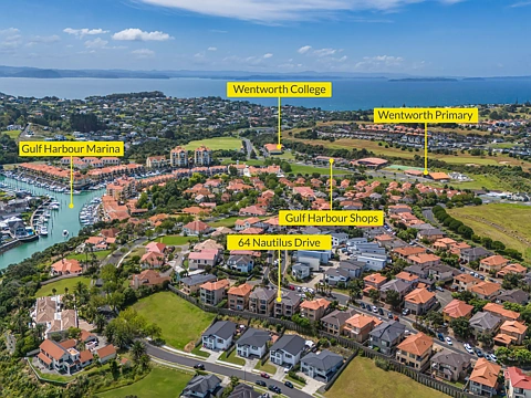 Gulf Harbour 3房  BIG VIEWS  - SMALL PRICE.