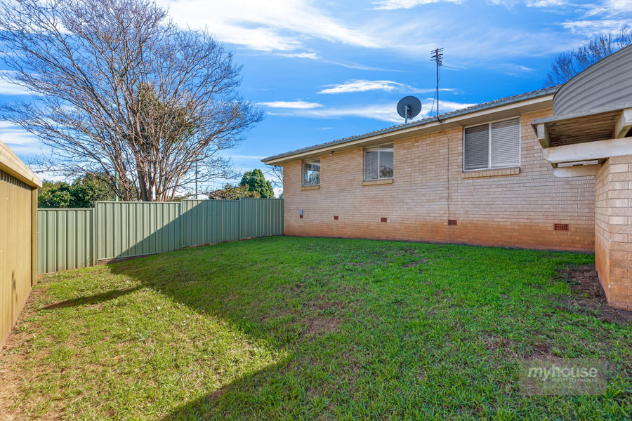 194 MACKENZIE ST, RANGEVILLE QLD 4350, 0 rūma, 0 rūma horoi, House