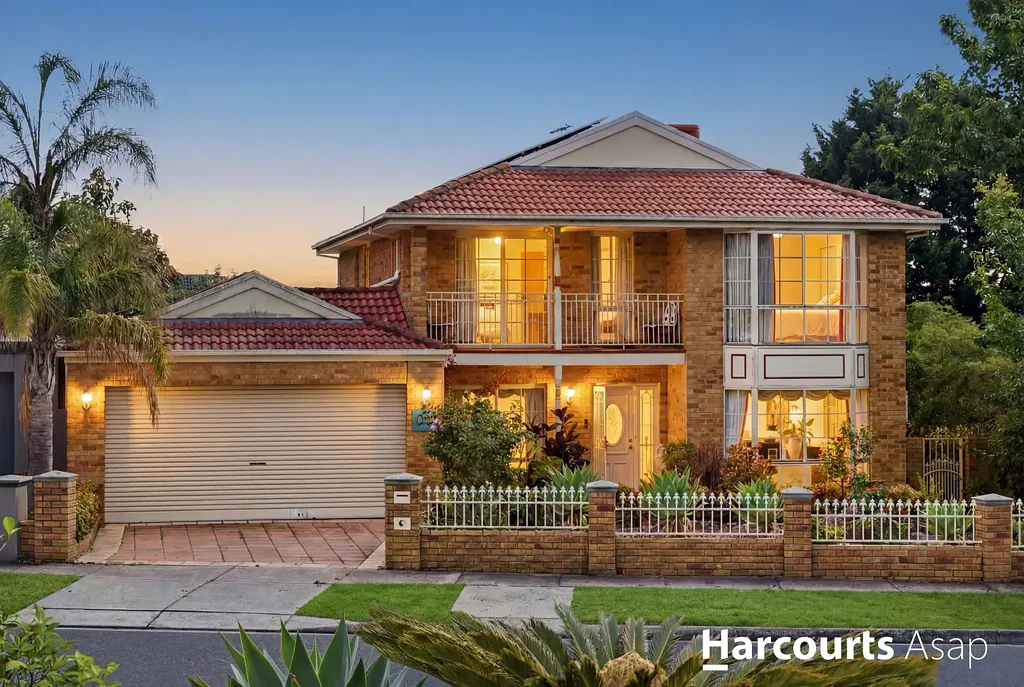 Narre Warren 4ਬੈੱਡਰੂਮ Spacious Family Living in Prestigious Cypress Hills Estate