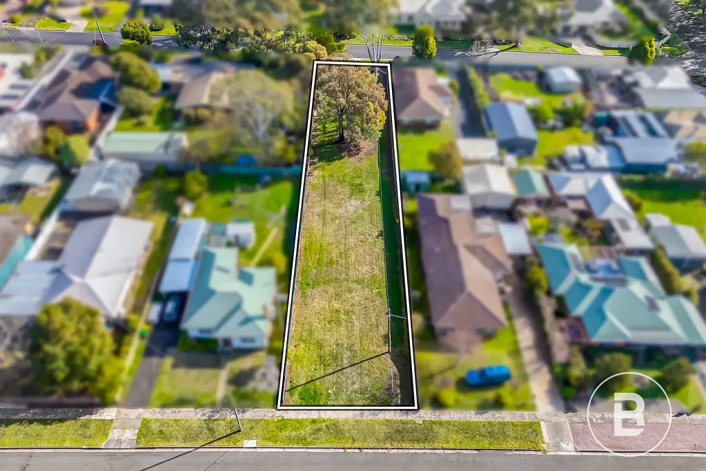 Hamilton Spacious Block with Dual Access and Great Potential