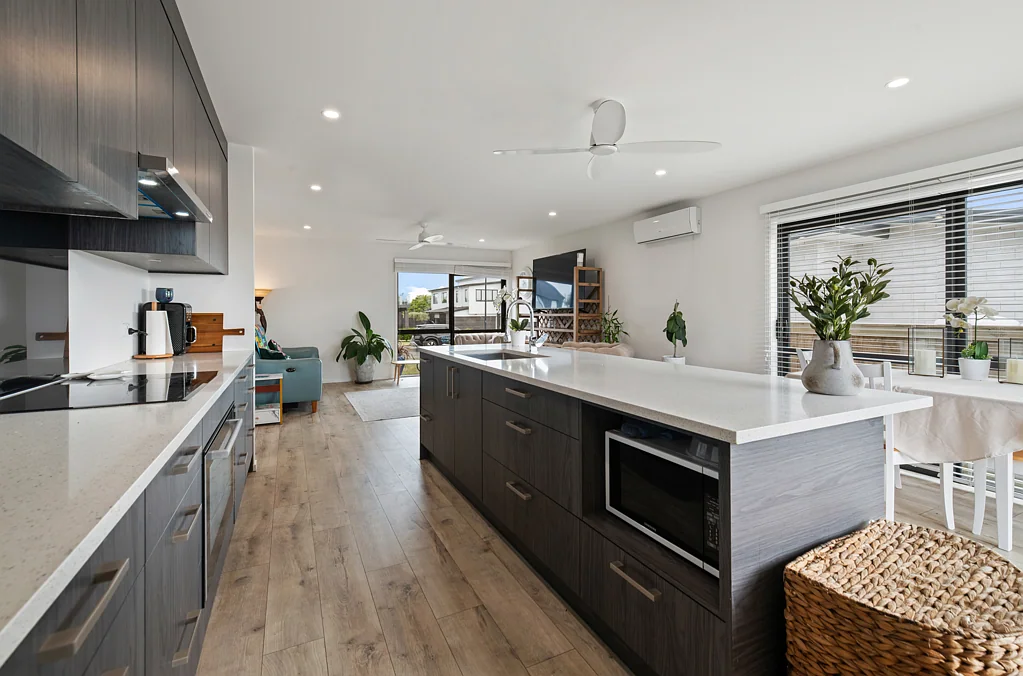 Clarks Beach 5chambre Vendors are committed to meet the market