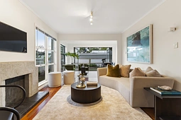 2/12 Taranaki Road, Kohimarama