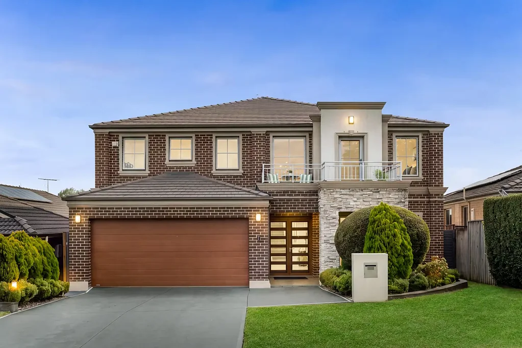 Kellyville Ridge 5房 高地豪华家庭住宅，坐拥蓝山全景 Elevated Family Luxury with Panoramic Blue Mountains Views