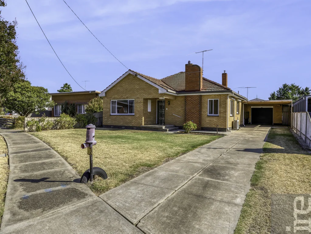 18 Garnet Avenue, Wangaratta, VIC 3677