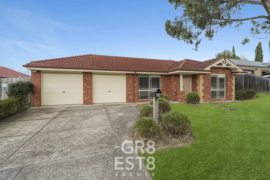 Pakenham 4Moenga Spacious Family Living on 554m² in a Prime Location