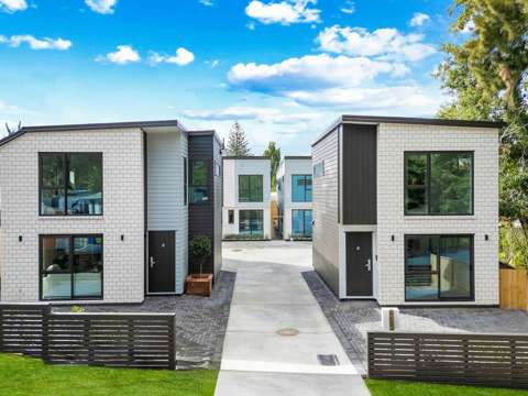 Massey 3部屋 The Best Chosen Homes in the West !