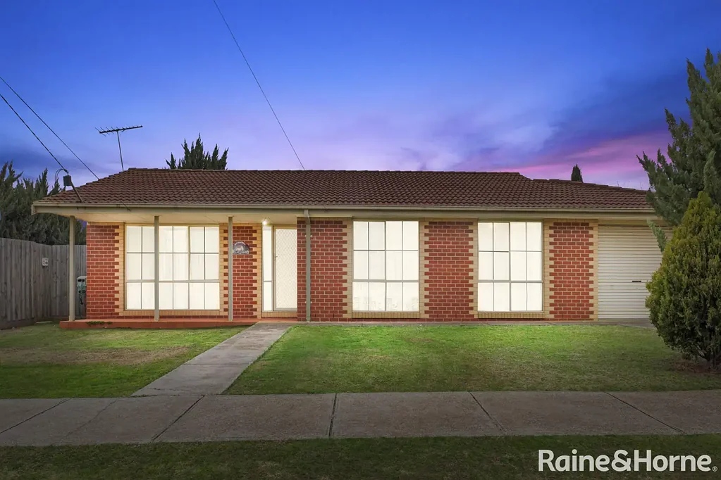 1/5 Raymond Street, Melton South, VIC 3338