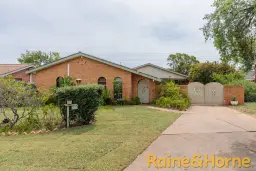 14 Sturt Circle, Dubbo