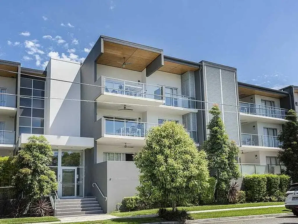 Stylish Furnished Apartment in the Heart of Bulimba