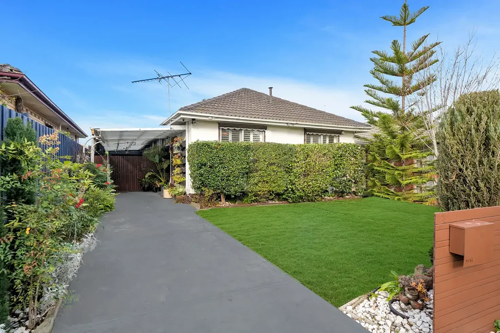 Unmatched Versatility & Location - Premium 3-Bedroom Home with Rear Studio/Gym