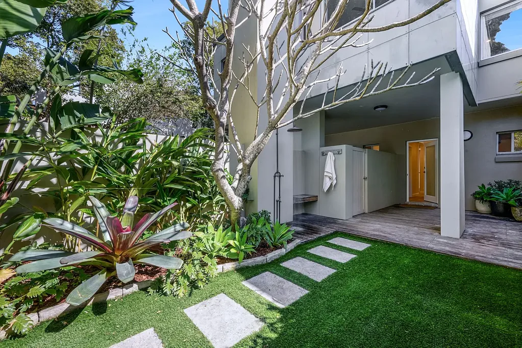 Newport 3房 Newport 中心宽敞如别墅的空间与现代风格 House-Like Space and Contemporary Style in the Heart of Newport