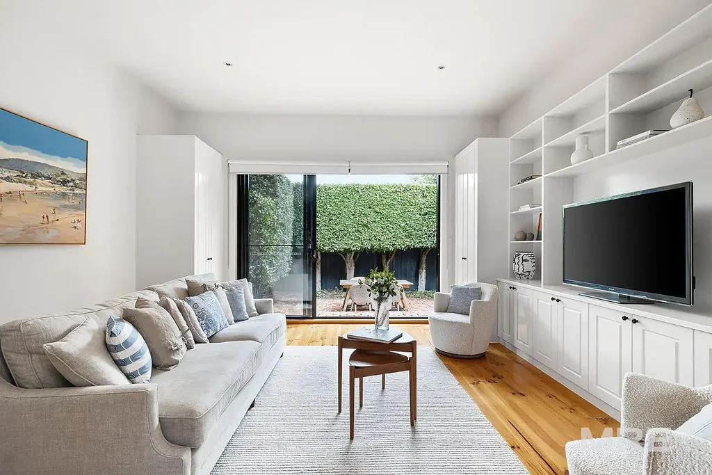 Live in the heart of Prahran
