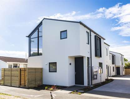 1/515 Worcester Street, Linwood, Christchurch, Canterbury, 2部屋, 1バスルーム, Townhouse