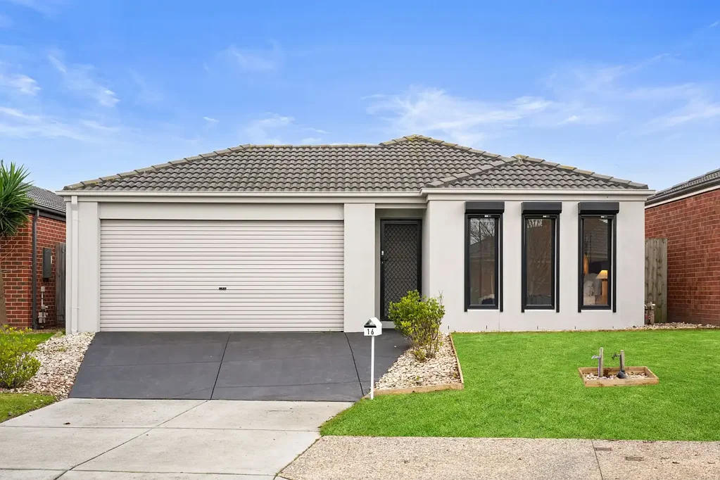 Pakenham 3房  Modern Edenbrook Living in a Quiet Court Location