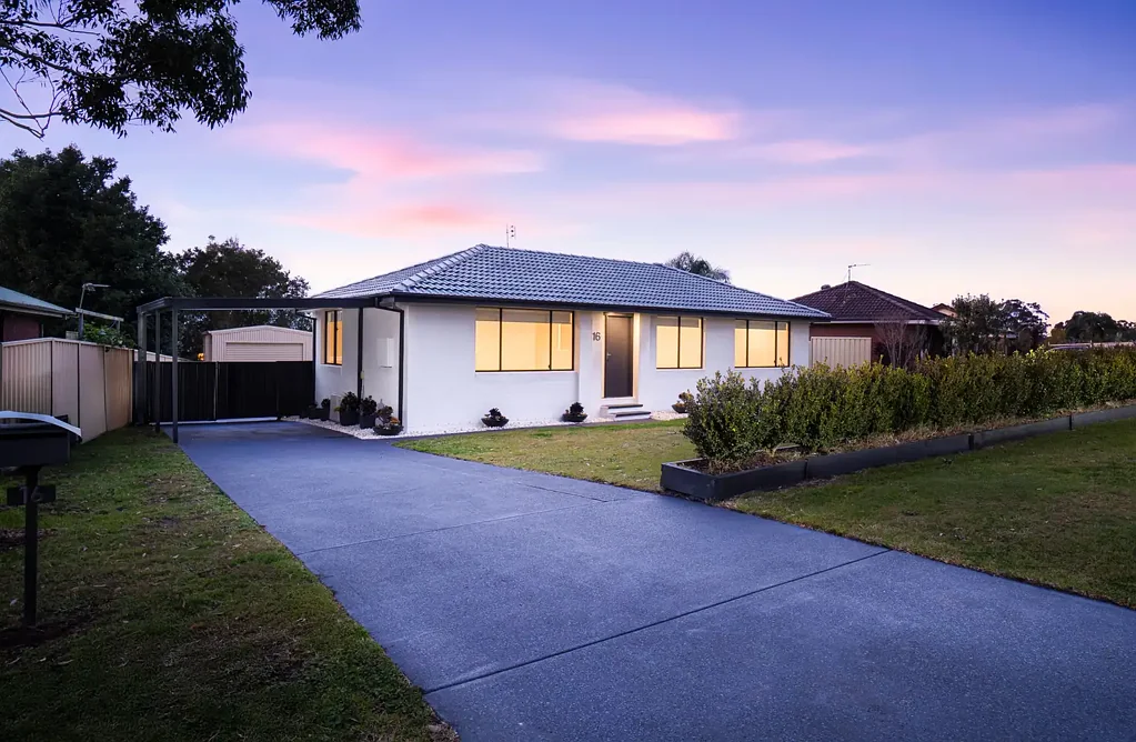 16 Mumford Ave, Thornton, NSW 2322