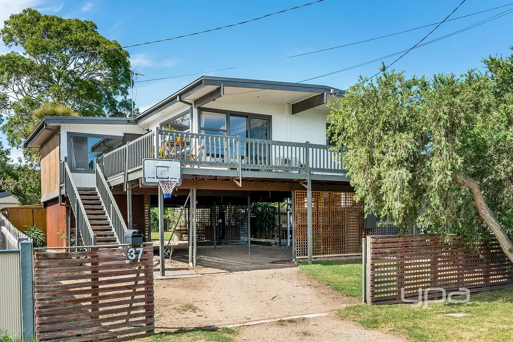 37 Cosmos Street, Dromana, VIC 3936
