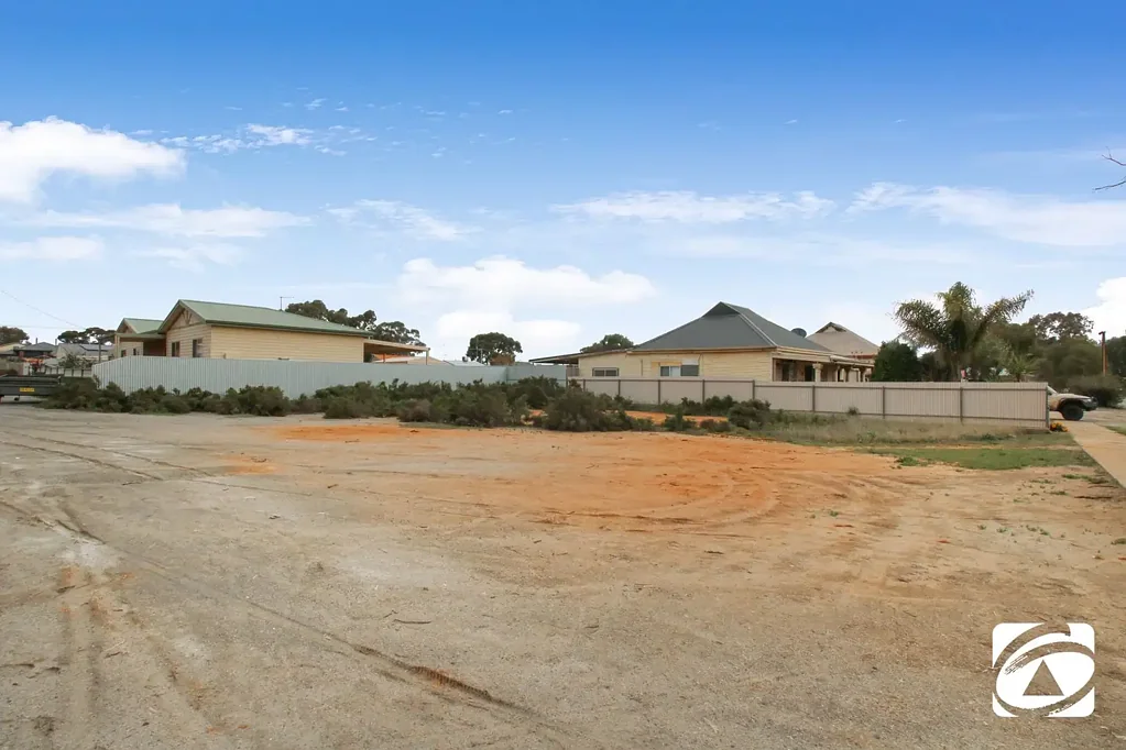 Broken Hill VACANT LAND - READY TO BUILD!