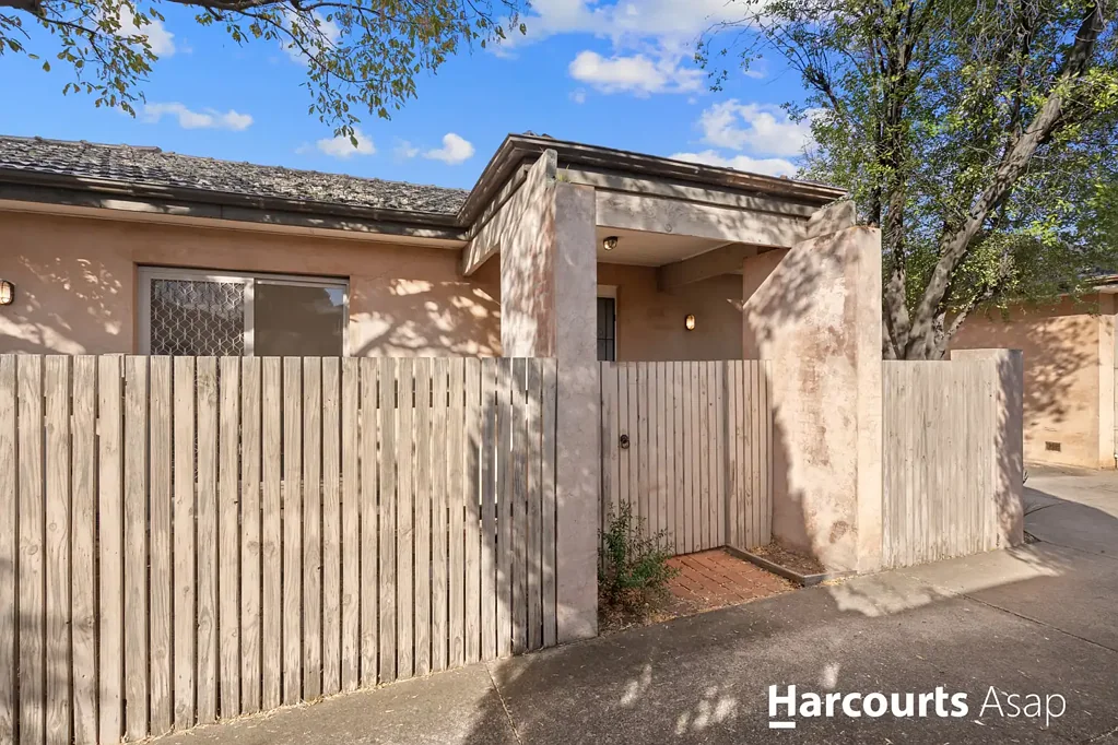 2/11 Adelaide Street, Dandenong, VIC 3175
