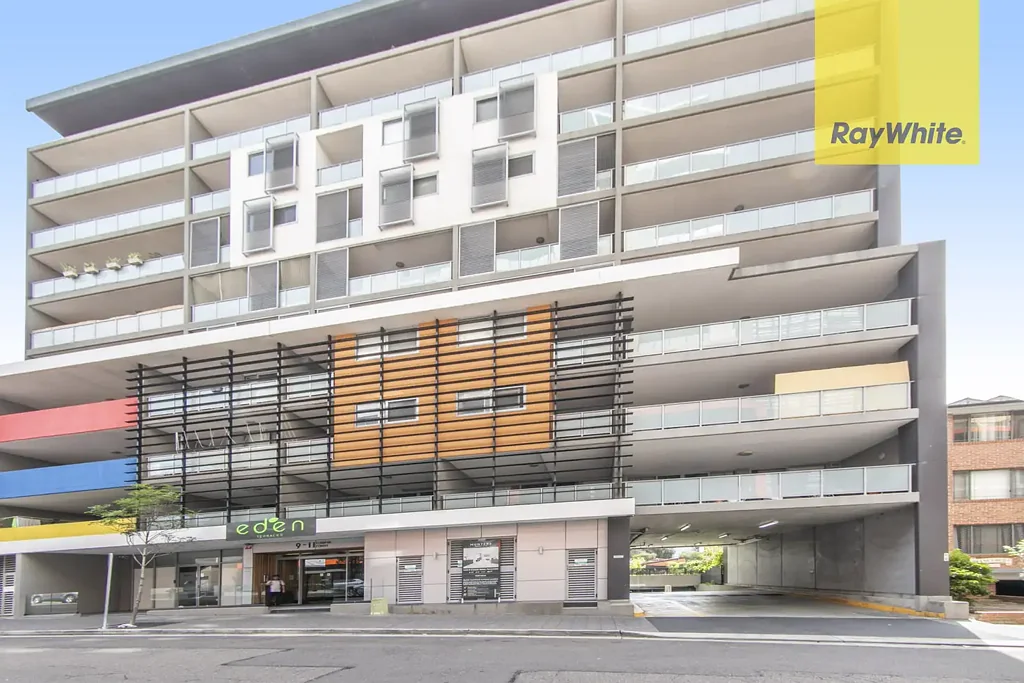 PERFECT LOCATION WALKING DISTANCE TO PARRAMATTA