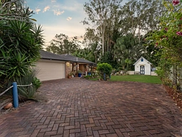 34 College Road, Karana Downs