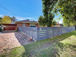 989 Captain Cook Drive, North Albury