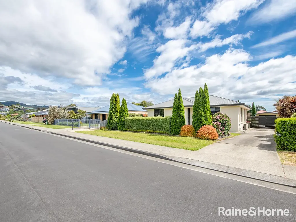 10 Jacaranda Drive, Margate, TAS 7054