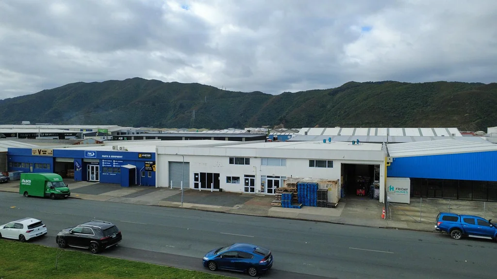 Seaview Drive-through industrial on Port Road