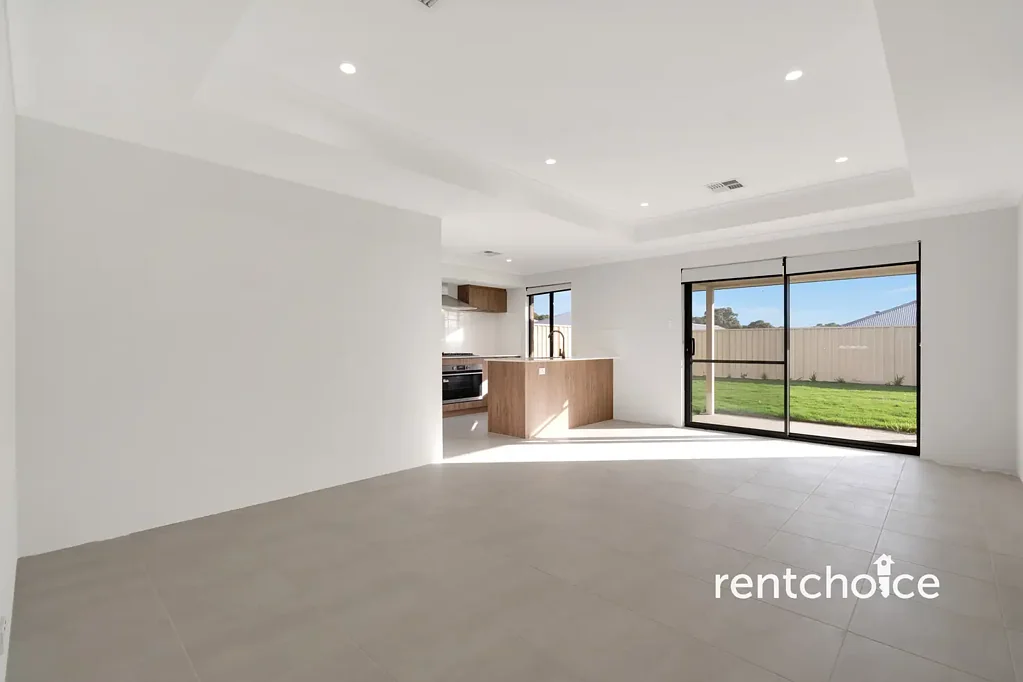 BRAND NEW HOME IN MELROSE BEACH ESTATE