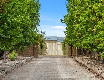 36 Main Road, Lancefield, VIC 3435, 5 ਕਮਰੇ, 2 ਬਾਥਰੂਮ, Lifestyle Section