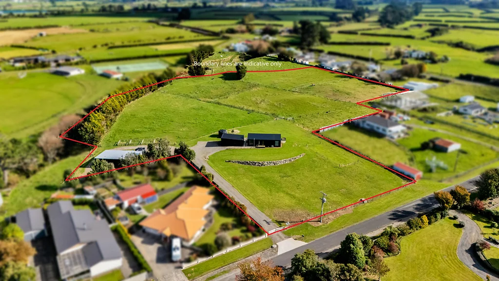 Midhirst 3Moenga Easy Living With 6.4 Acres