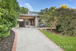 10 HANSON CL, East Maitland