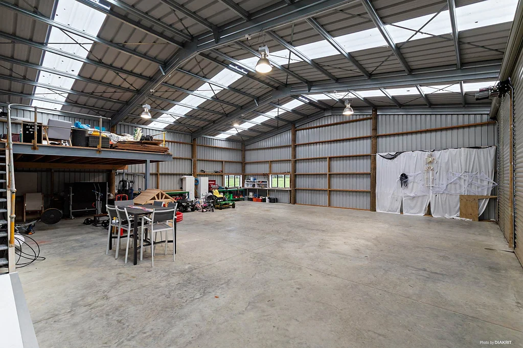 Whakatiwai 2房  Home, Shed and Land near the Sea!