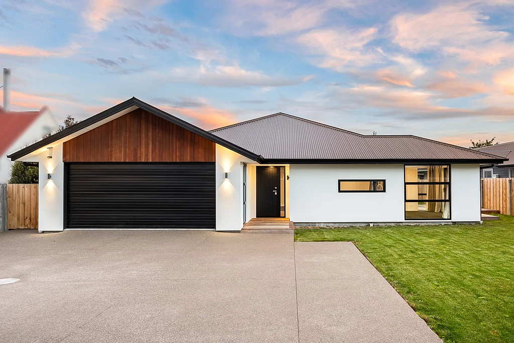 Rangiora 4房  Near NEW - Make An Offer - Make It Yours