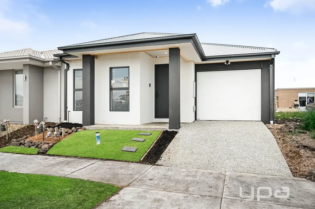 Wollert 4બેડરૂમ 9 Scarlett Parkway, Wollert – Brand-New, Turnkey Luxury in a Quiet Family Pocket