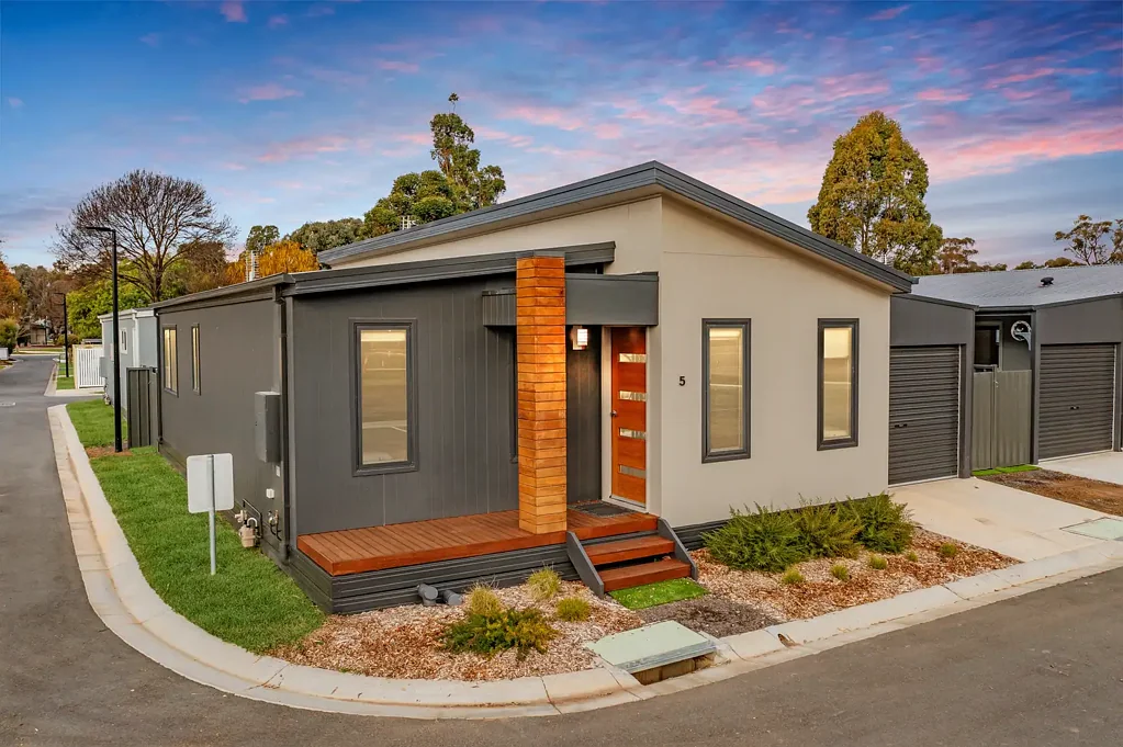 Marong 2 Bedroom Brand New Modern Home On Site Now!